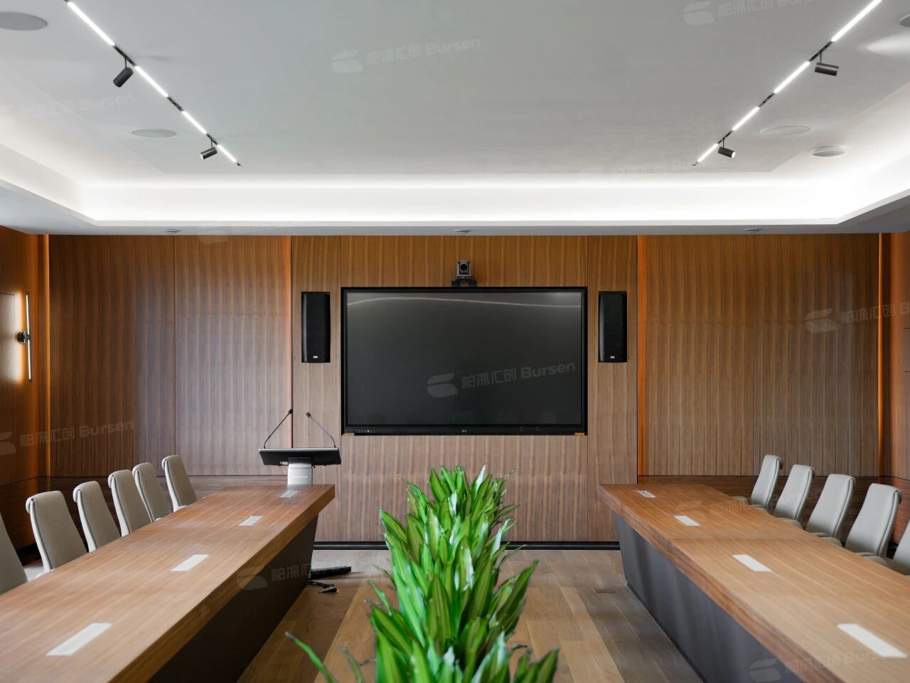 1200m²钢制企业办公实景