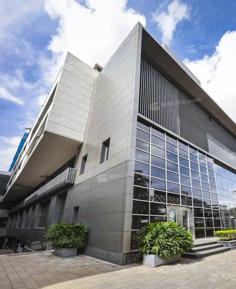 FEROZR'S Office Space