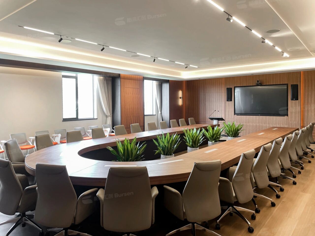 1200m²钢制企业办公实景