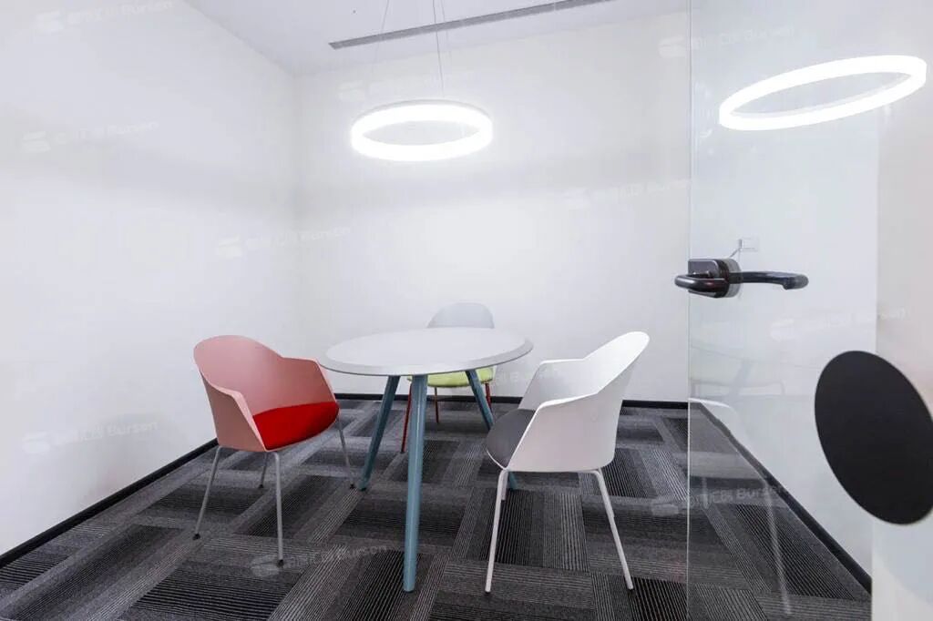 FEROZR'S Office Space