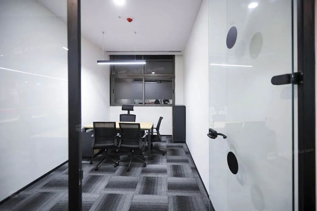 FEROZR'S Office Space